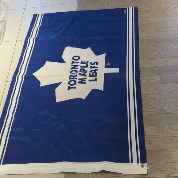 Toronto Maple Leafs Blue and White Flag - Great Condition - Picture 1 of 3